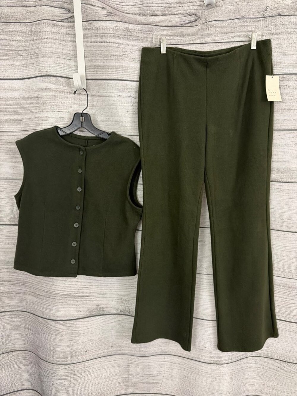 NWT A New Day Olive Green Sleeveless Top M & Wide-Leg Pants L Set